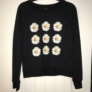 Black daisy pullover